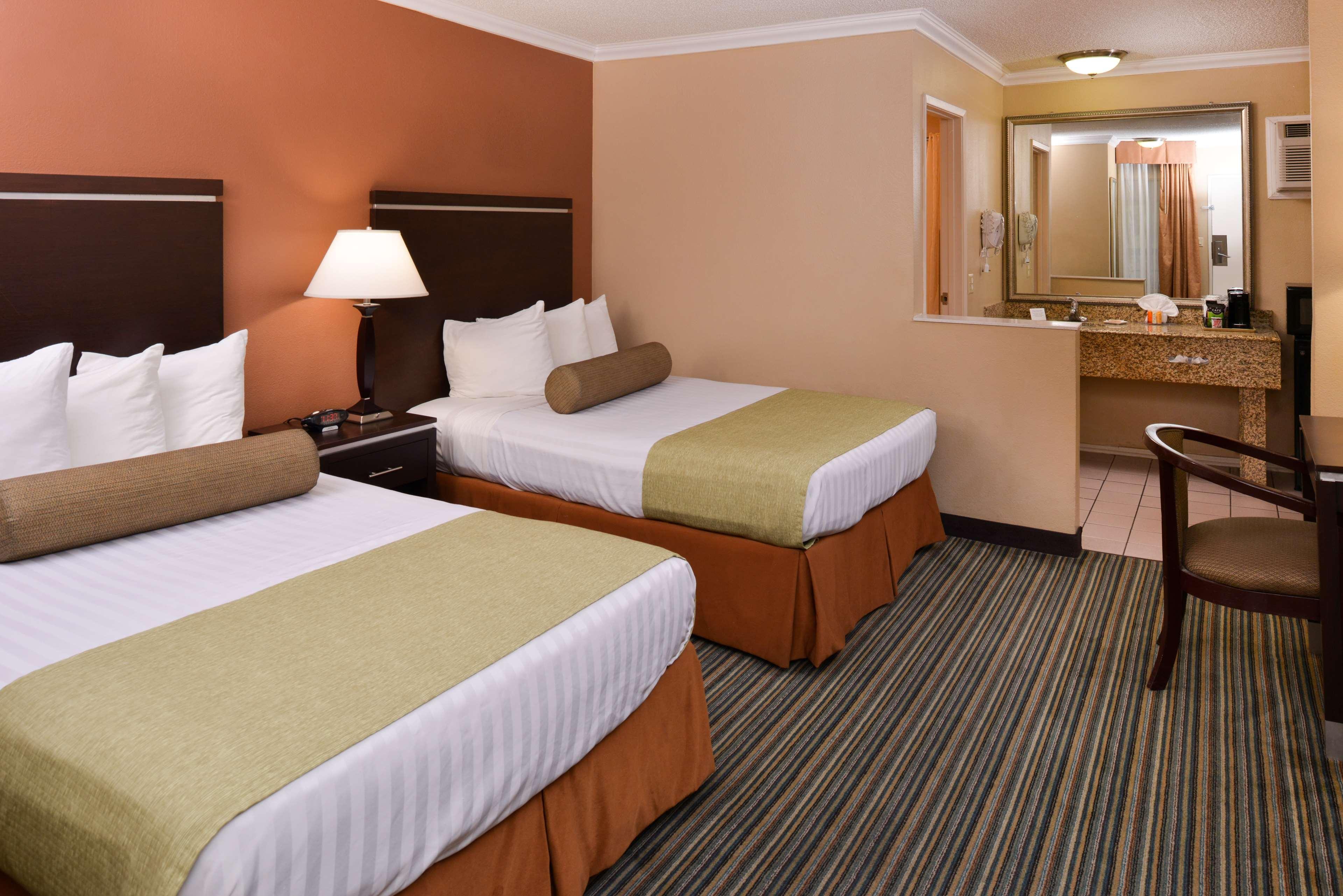 Best Western Courtesy Inn Hotel - Anaheim Resort At The Park Εξωτερικό φωτογραφία