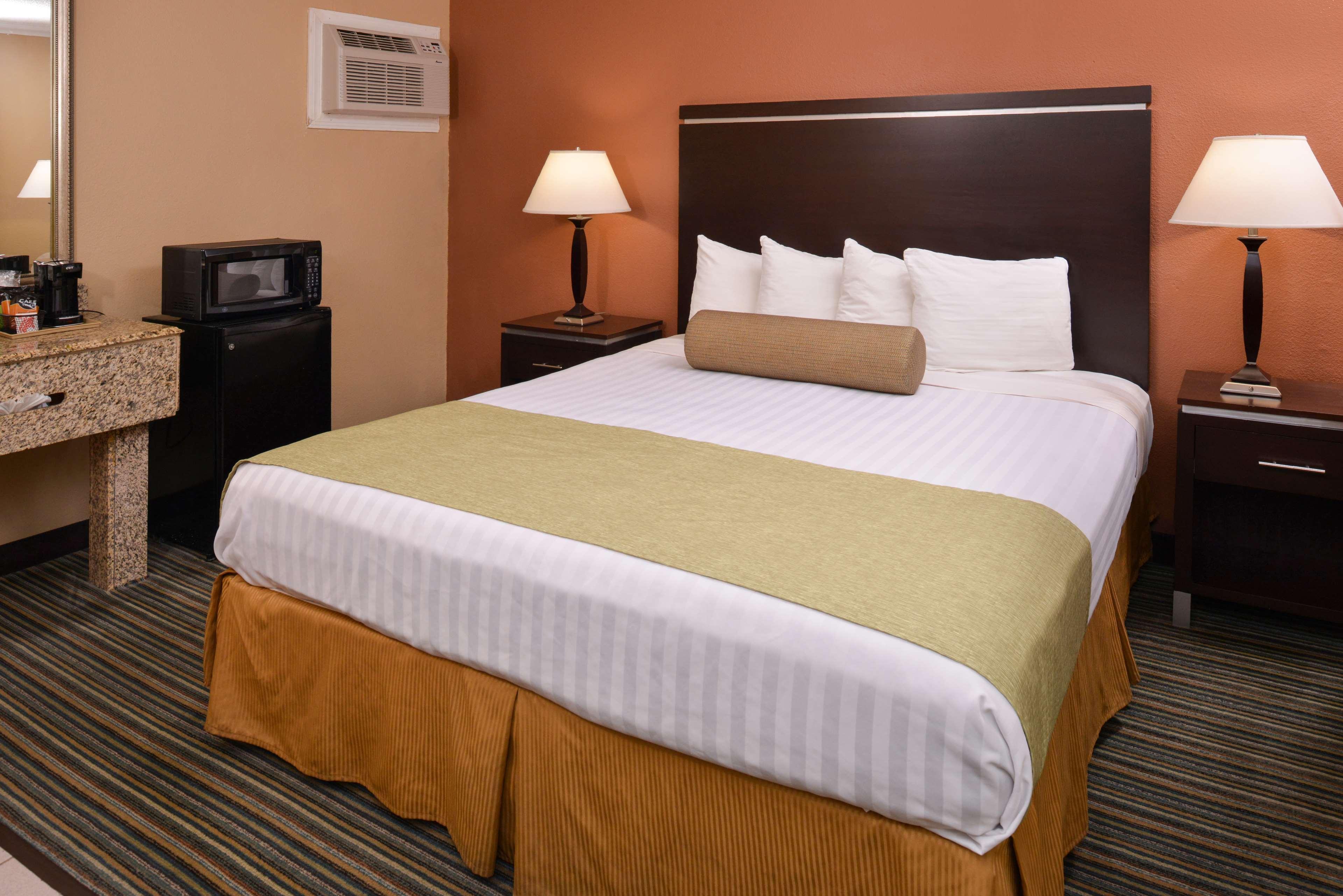 Best Western Courtesy Inn Hotel - Anaheim Resort At The Park Εξωτερικό φωτογραφία