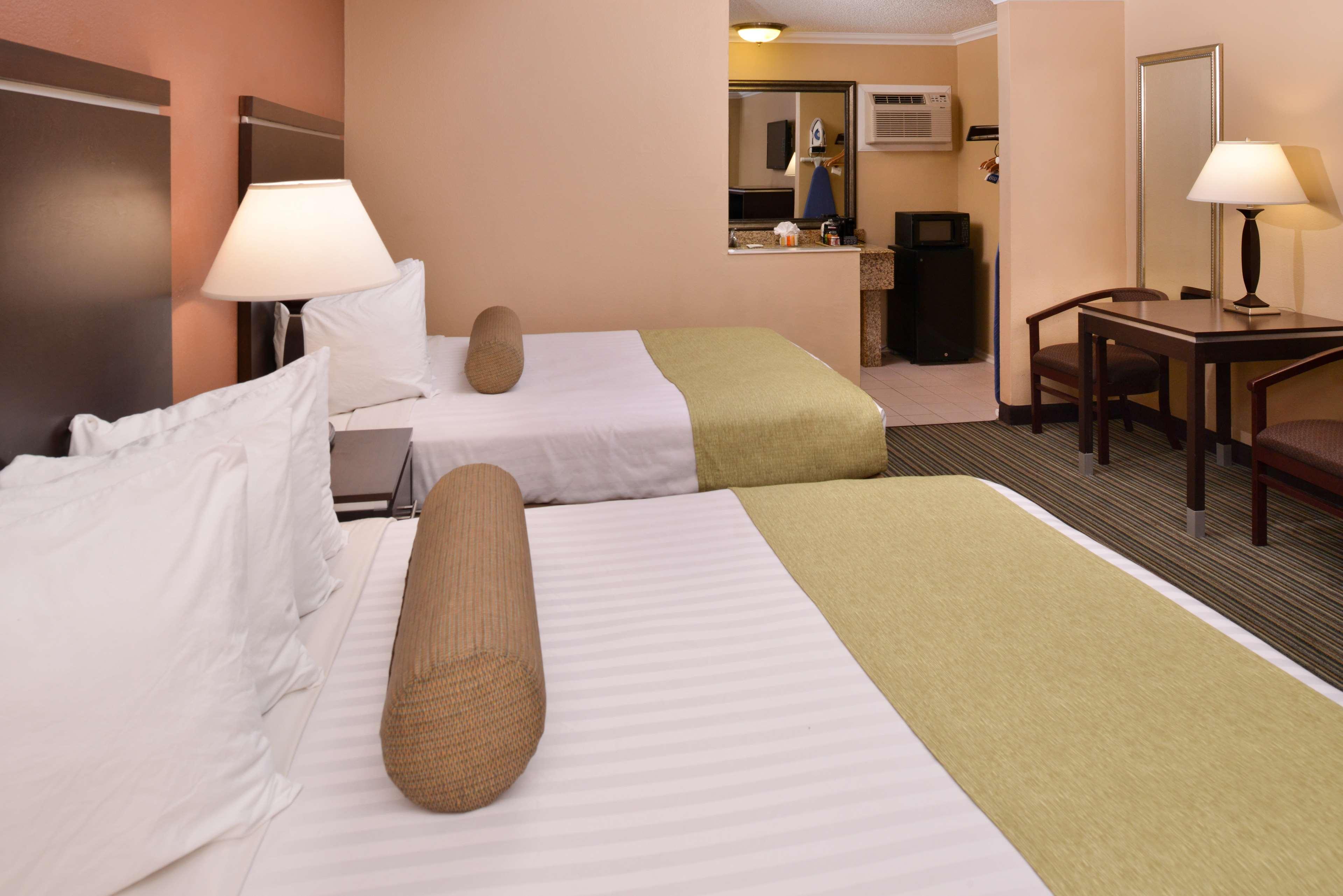 Best Western Courtesy Inn Hotel - Anaheim Resort At The Park Εξωτερικό φωτογραφία