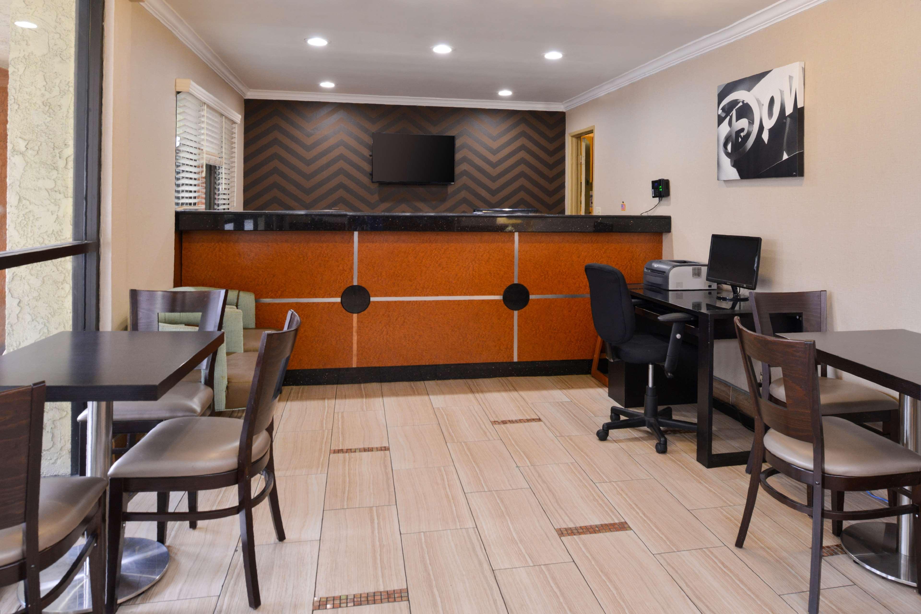 Best Western Courtesy Inn Hotel - Anaheim Resort At The Park Εξωτερικό φωτογραφία