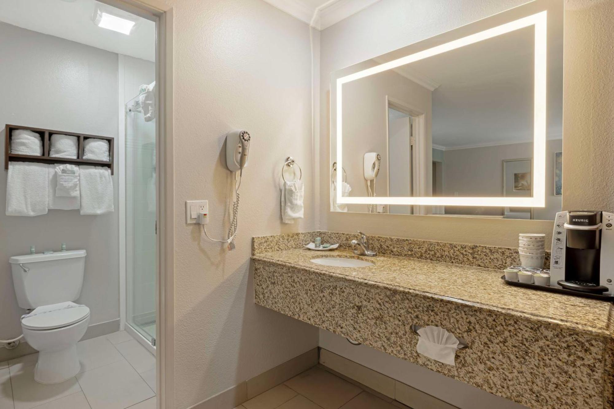 Best Western Courtesy Inn Hotel - Anaheim Resort At The Park Εξωτερικό φωτογραφία