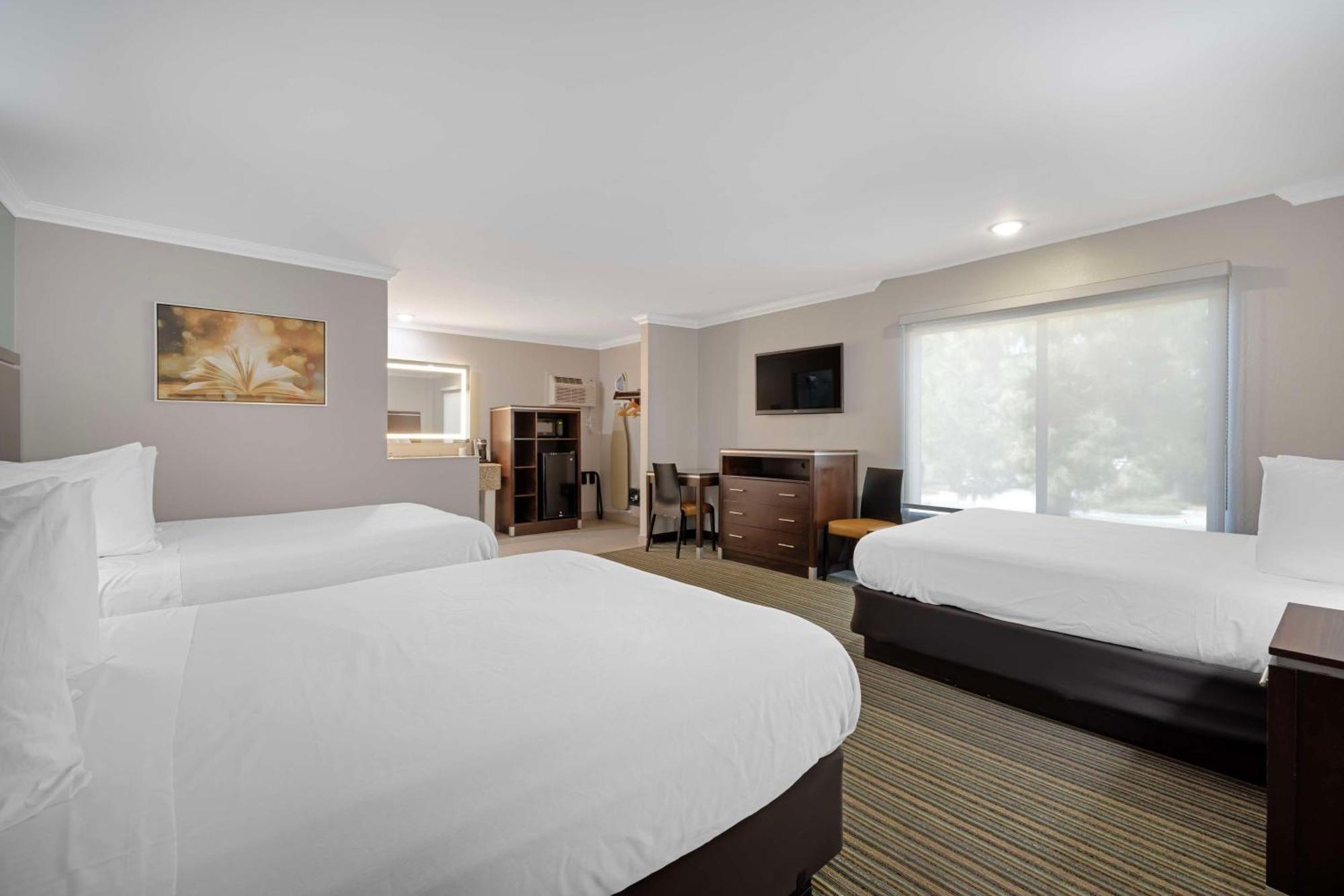 Best Western Courtesy Inn Hotel - Anaheim Resort At The Park Εξωτερικό φωτογραφία