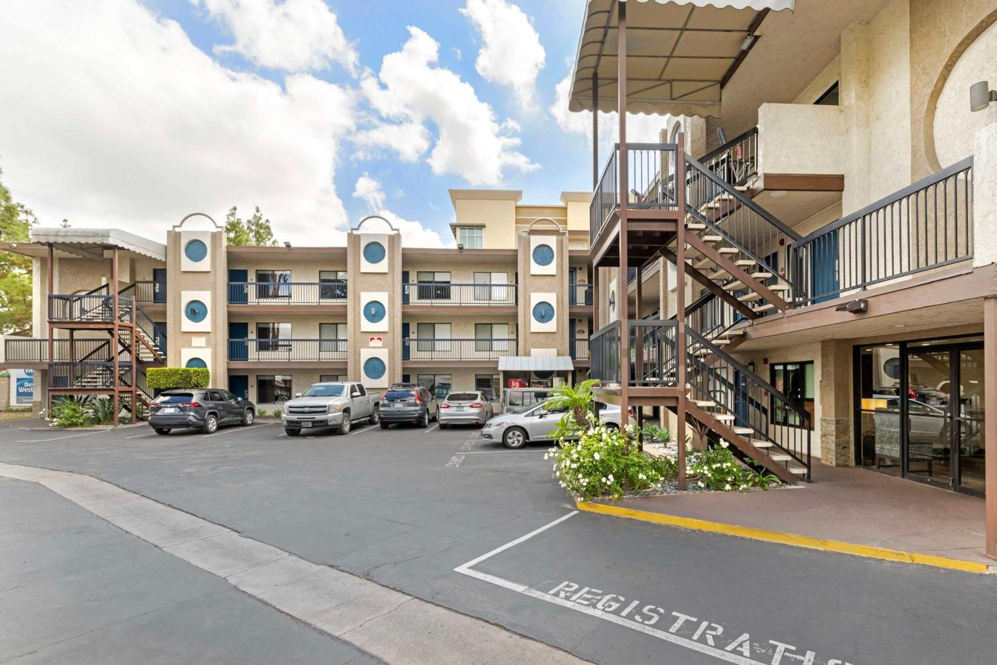 Best Western Courtesy Inn Hotel - Anaheim Resort At The Park Εξωτερικό φωτογραφία