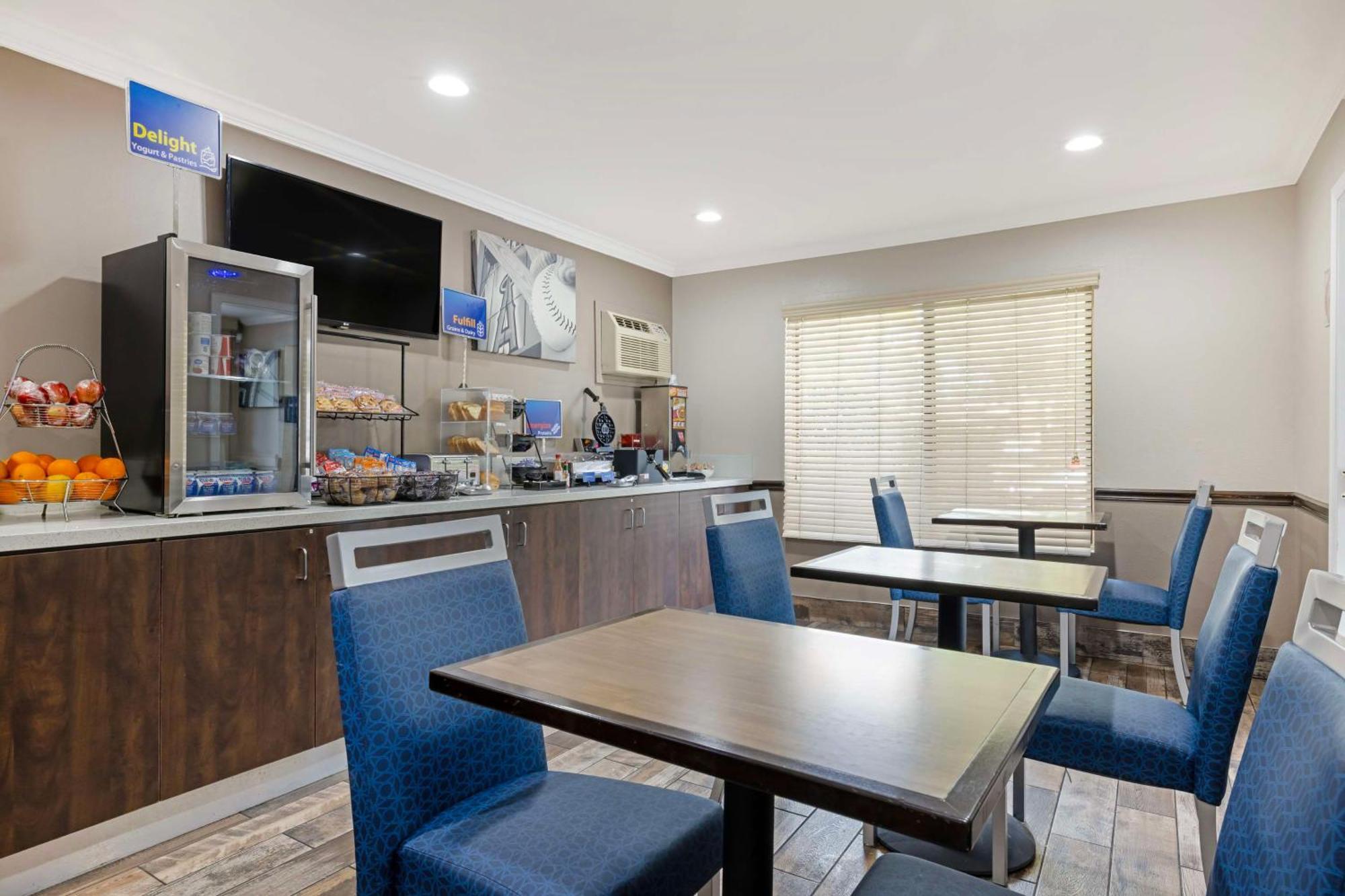 Best Western Courtesy Inn Hotel - Anaheim Resort At The Park Εξωτερικό φωτογραφία