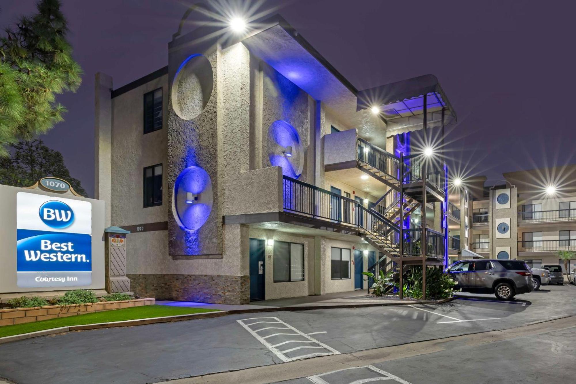 Best Western Courtesy Inn Hotel - Anaheim Resort At The Park Εξωτερικό φωτογραφία