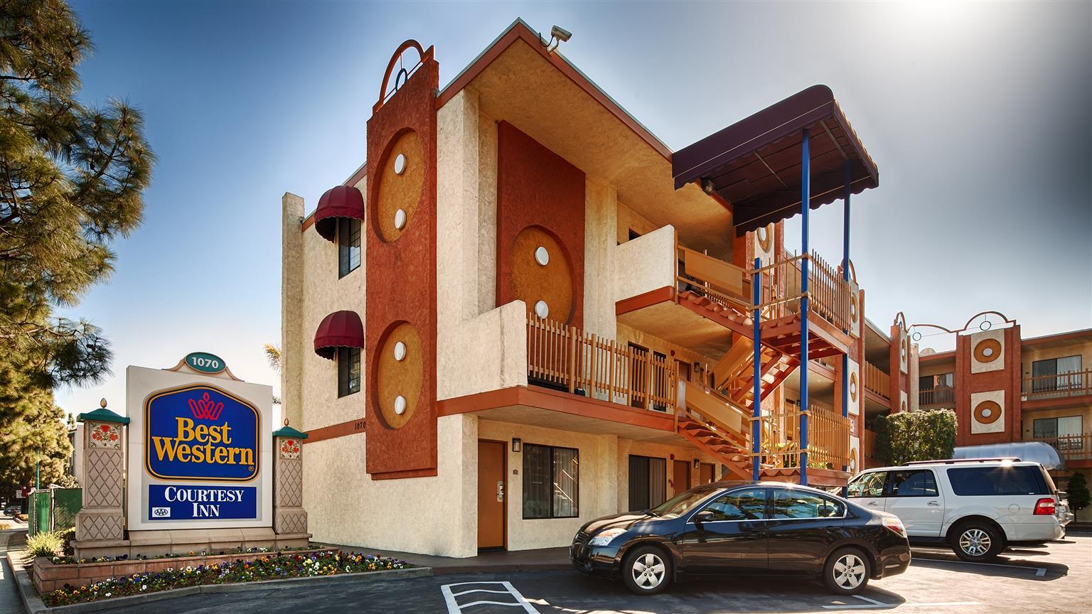Best Western Courtesy Inn Hotel - Anaheim Resort At The Park Εξωτερικό φωτογραφία