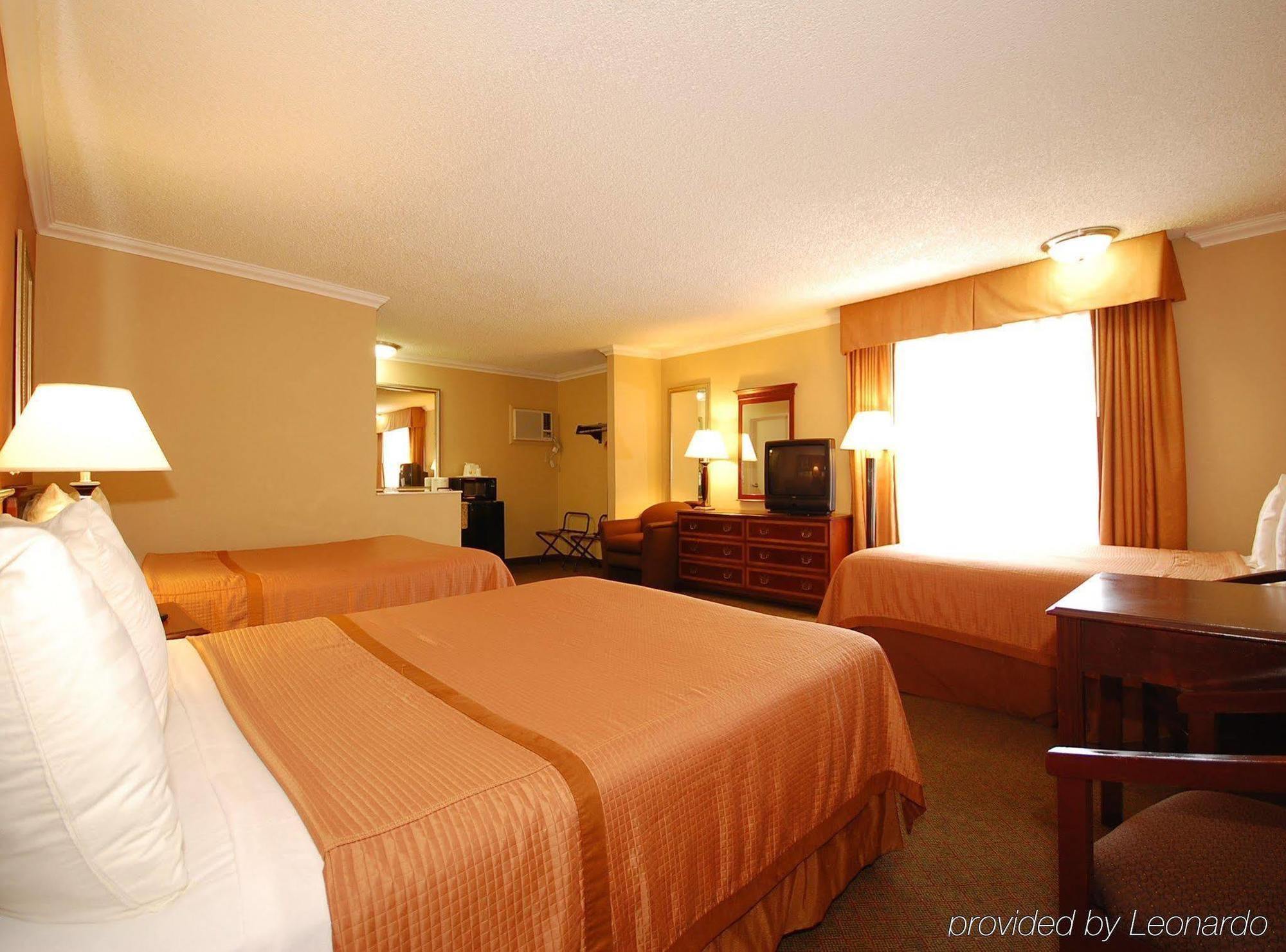 Best Western Courtesy Inn Hotel - Anaheim Resort At The Park Δωμάτιο φωτογραφία